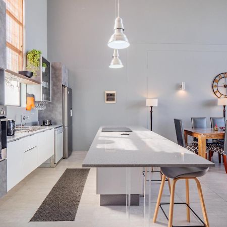 Апартаменты Point Bay - Super Stylish For Less Дурбан Экстерьер фото